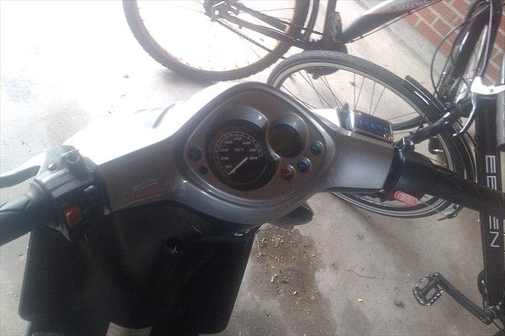 Yamaha Jog R billede 7