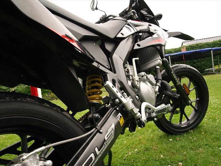 Derbi senda DRD X-TREME SM 50. 2011 billede 6