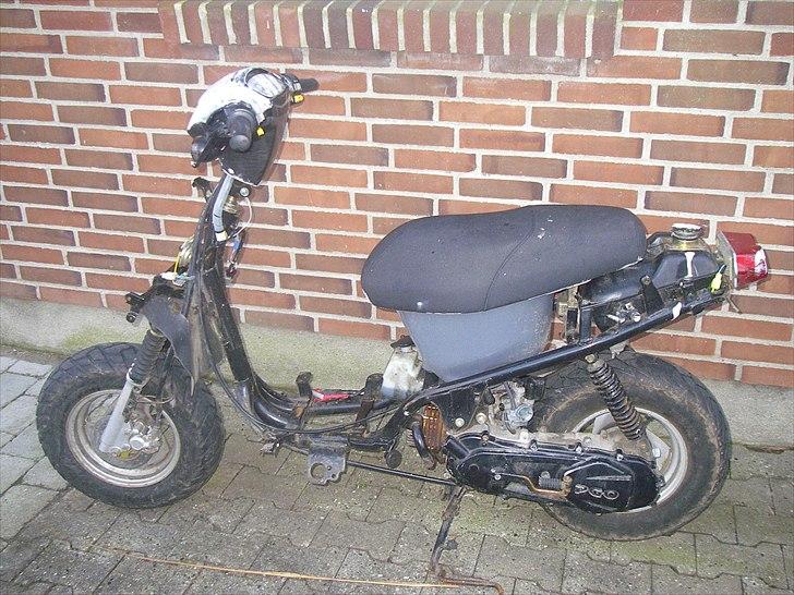 PGO hot 50 Skal bygges op igen. billede 1