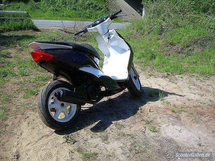 Yamaha jog r  billede 18