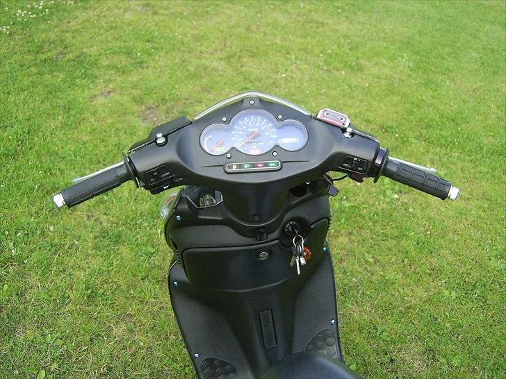 Aprilia sonic til salg byd  billede 3