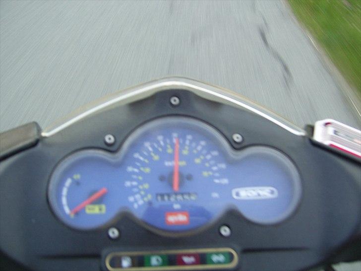 Aprilia sonic til salg byd  billede 6