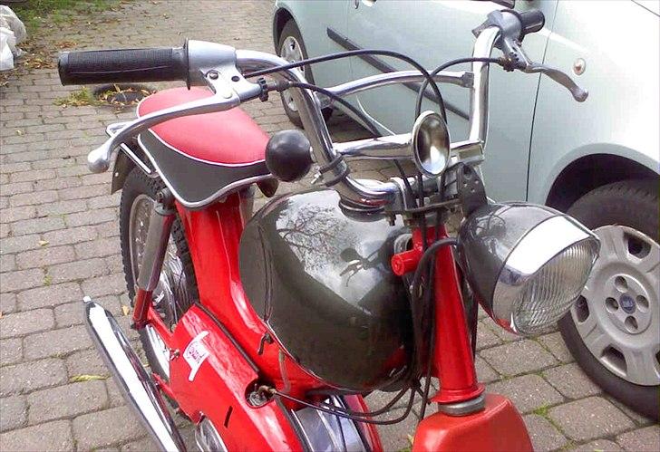 Kreidler Mustang - Så fik den også det obligatoriske trut-horn billede 17