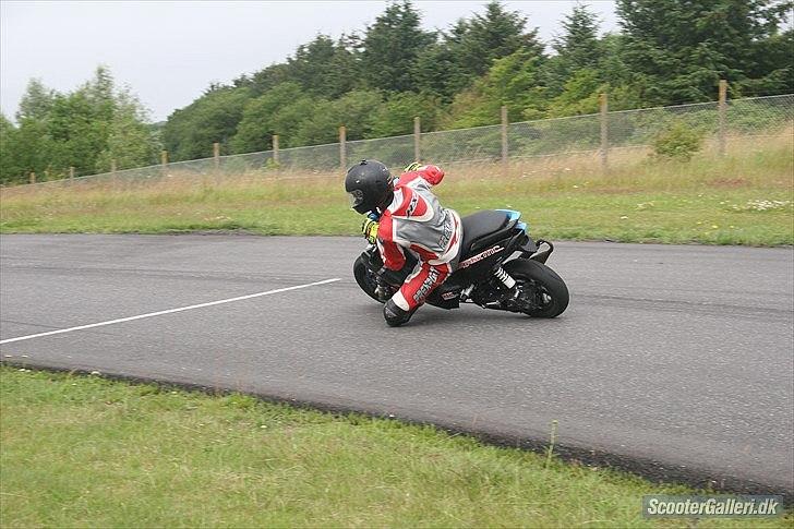 Yamaha Jog RR (solgt) billede 17