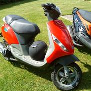 Piaggio New zip 2t - ( The Anonymous ) - [Taget af Politie