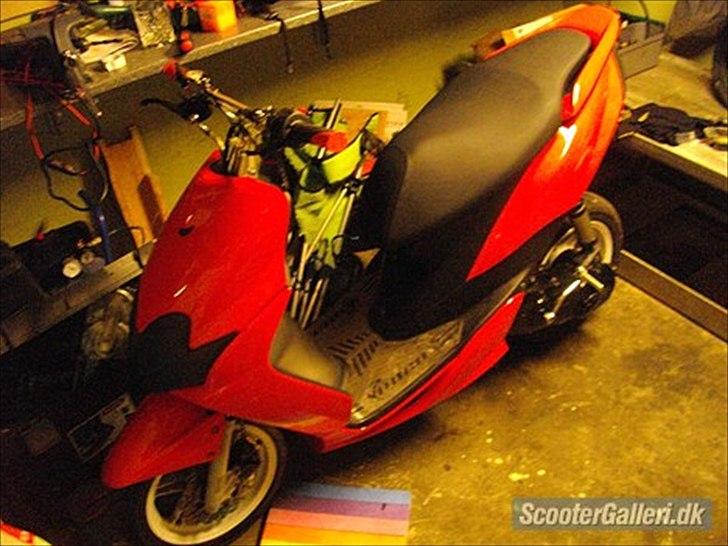 Yamaha Jog R (ombygget) - dengang den var rød billede 5