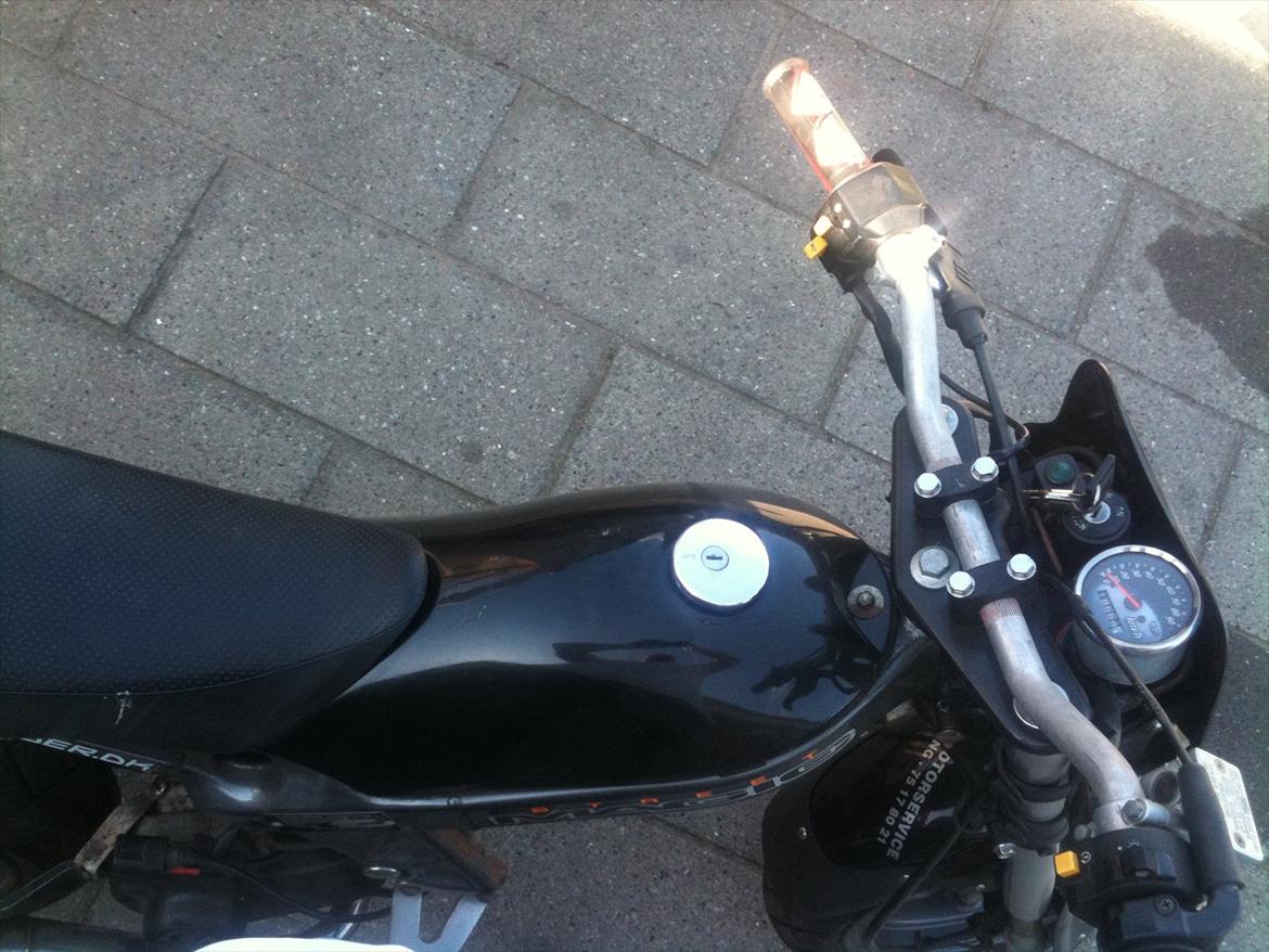 Suzuki Streetmagic billede 7