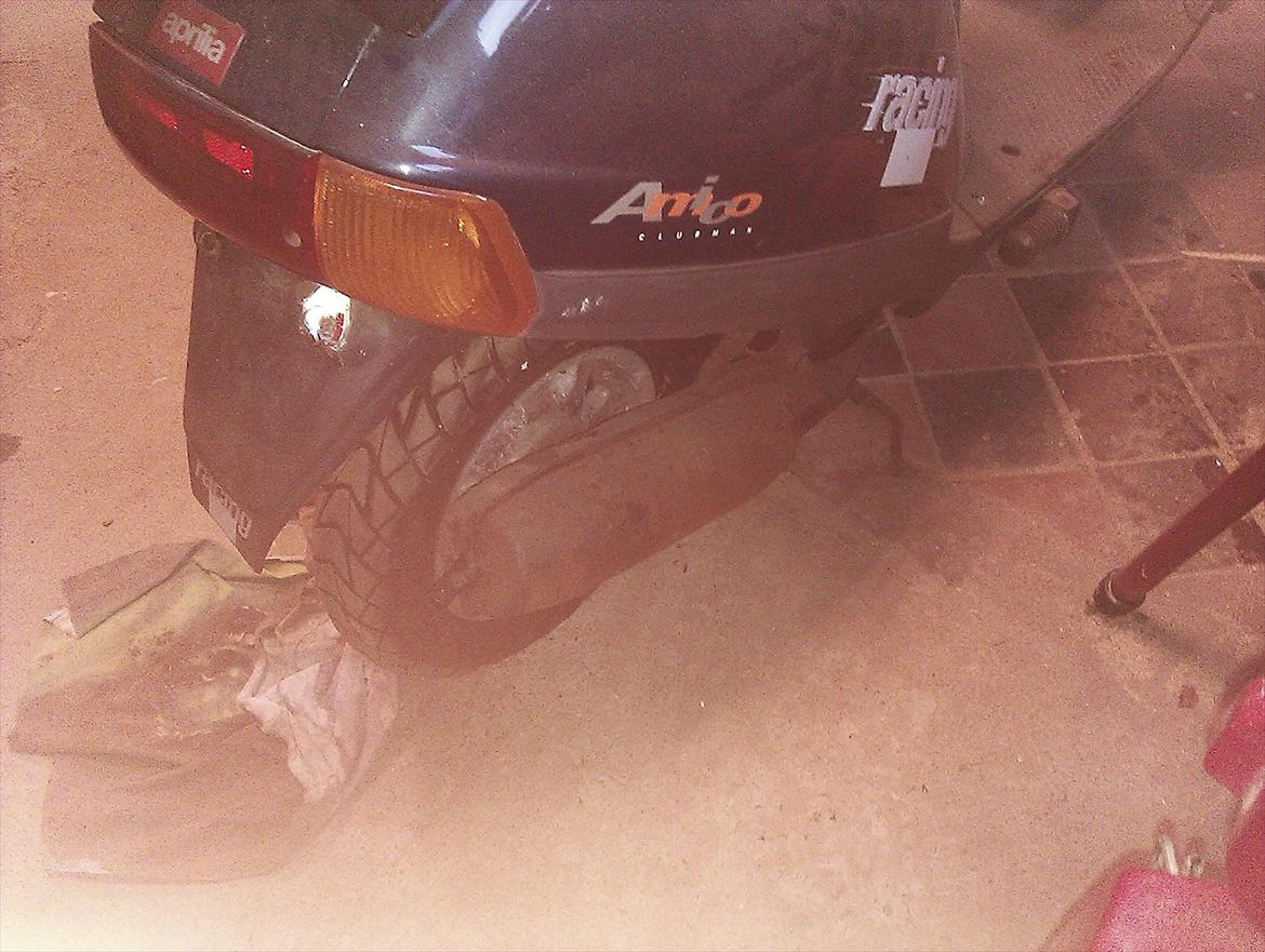 Aprilia Amico Racing *SOLGT* billede 10