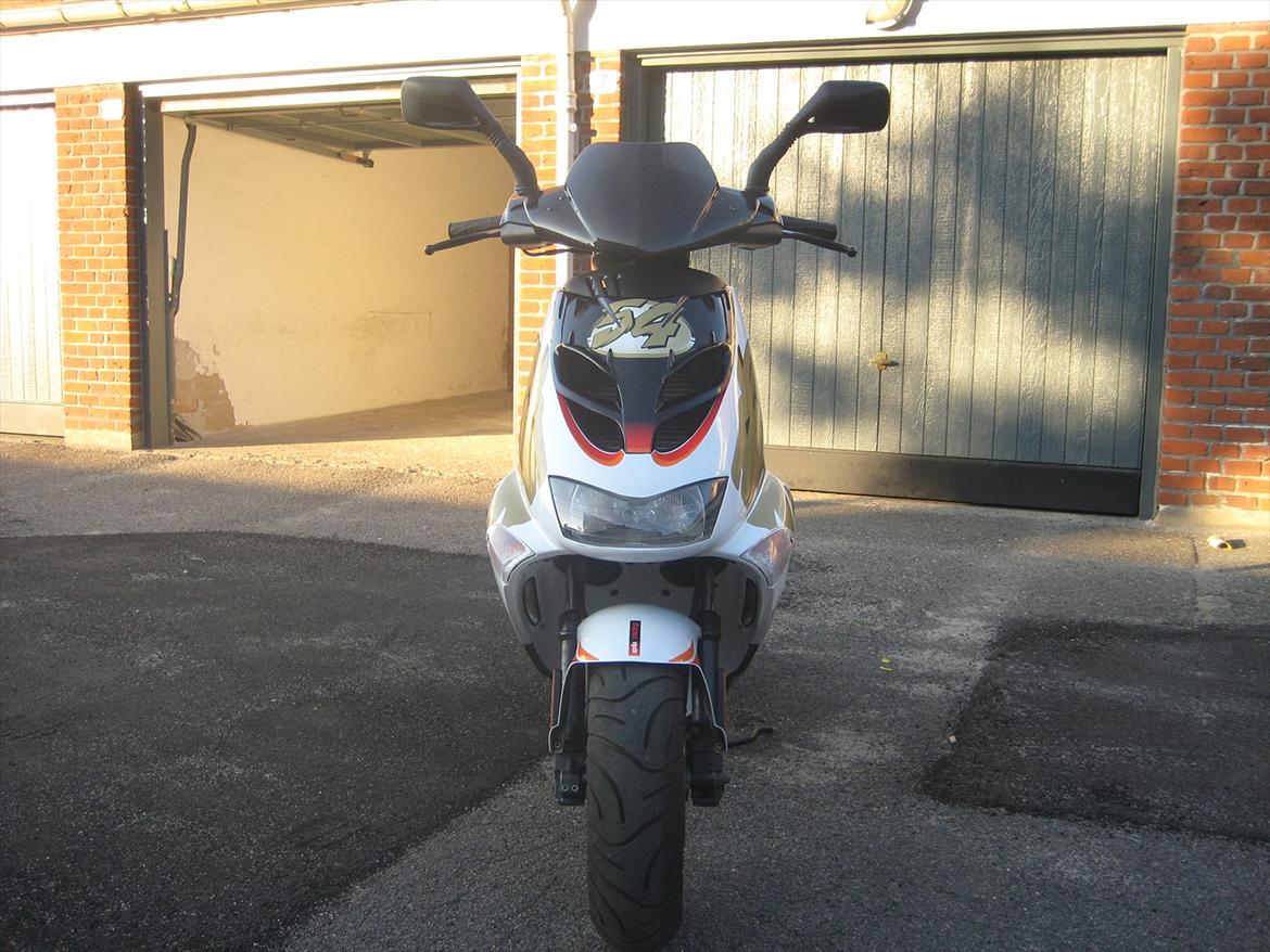 Aprilia SR 50 R Factory billede 4