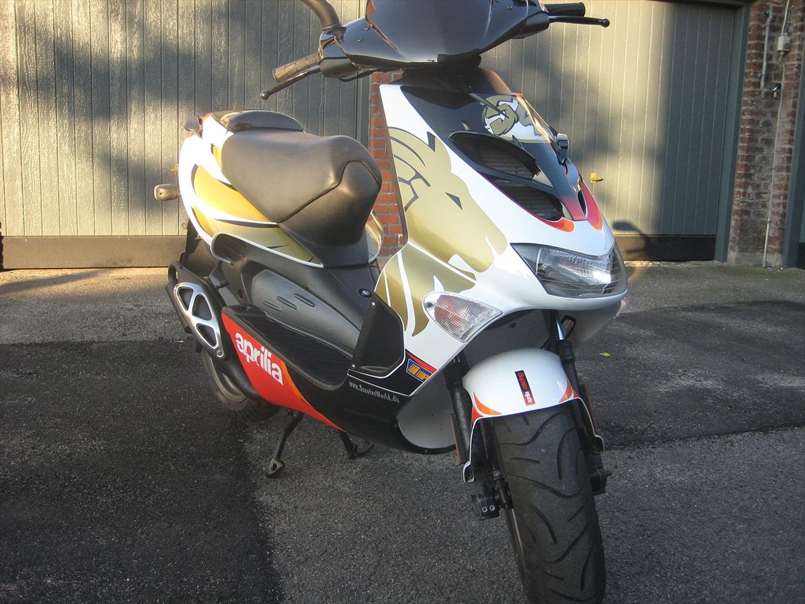Aprilia SR 50 R Factory billede 5