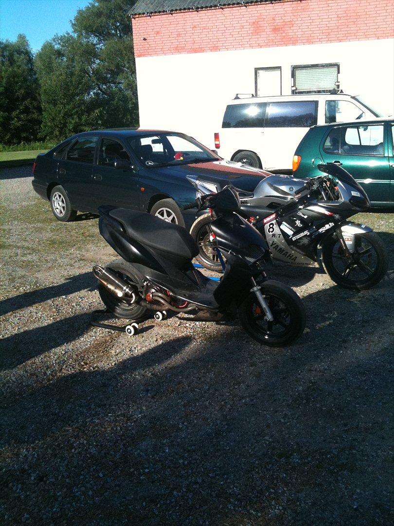 Yamaha Jog RR - Sammen med Frederiks TZR (: 2011. billede 6