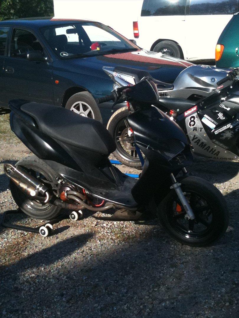 Yamaha Jog RR - Sammen med Frederiks TZR (: 2011. billede 7