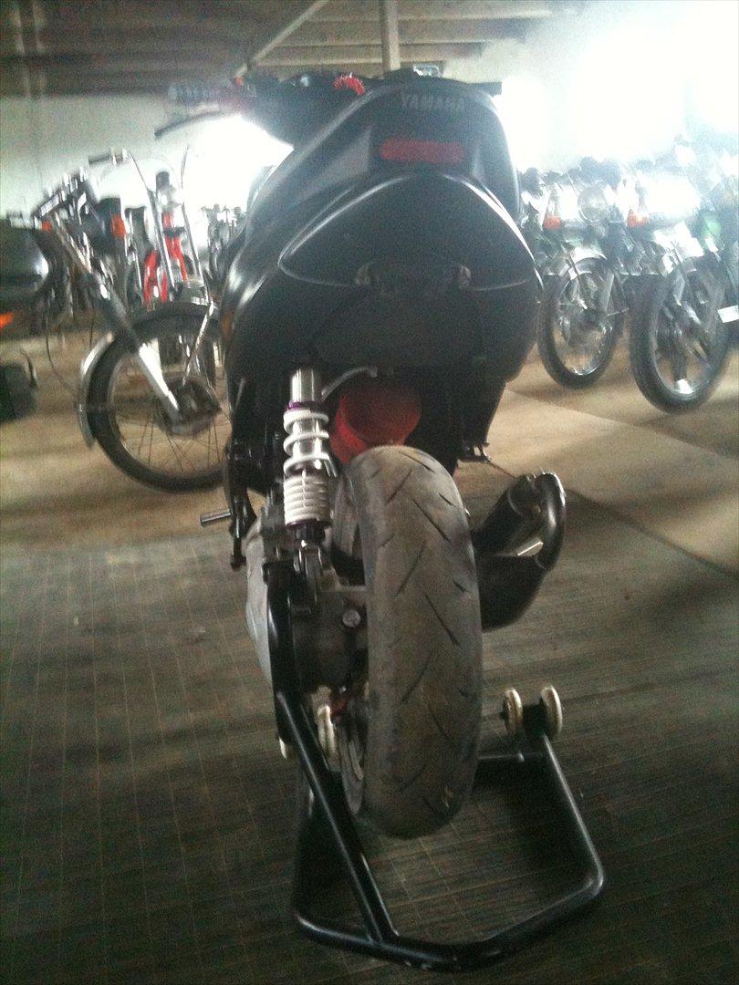 Yamaha Jog RR - Så er den snart ved at være færdig, bare ufattelig dårlige billeder. billede 14