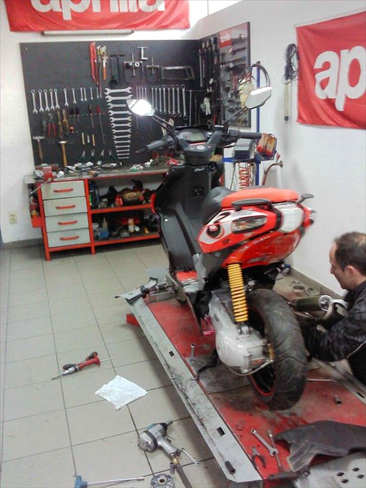 Aprilia Sr50r billede 4