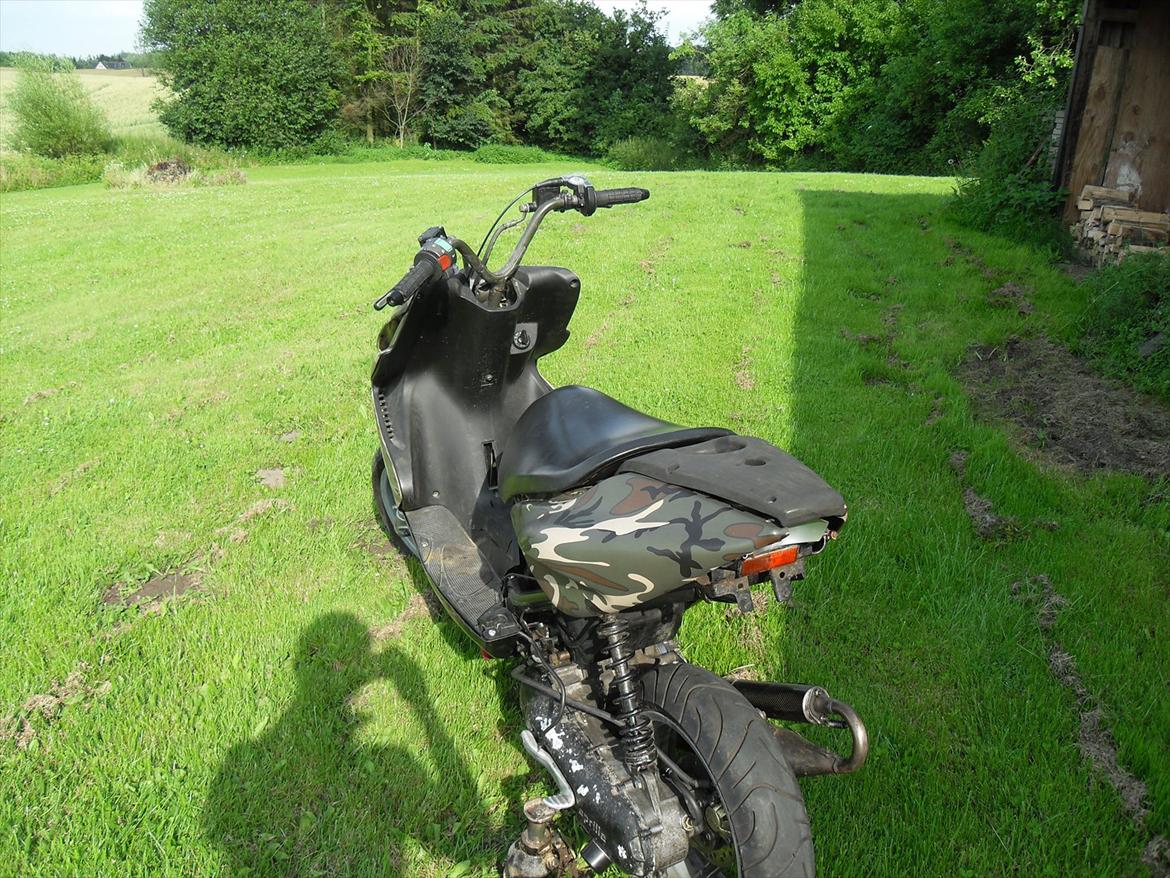 Yamaha aerox LC DD TS T7 (ARMY) SPLITTET billede 3