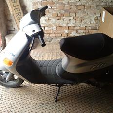 Piaggio Zip gl
