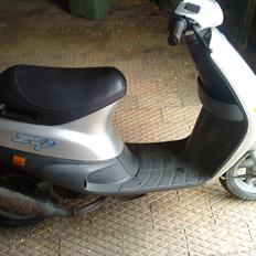 Piaggio Zip gl