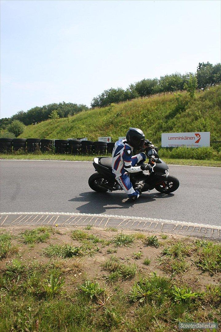 Yamaha jog rr  solgt. billede 16