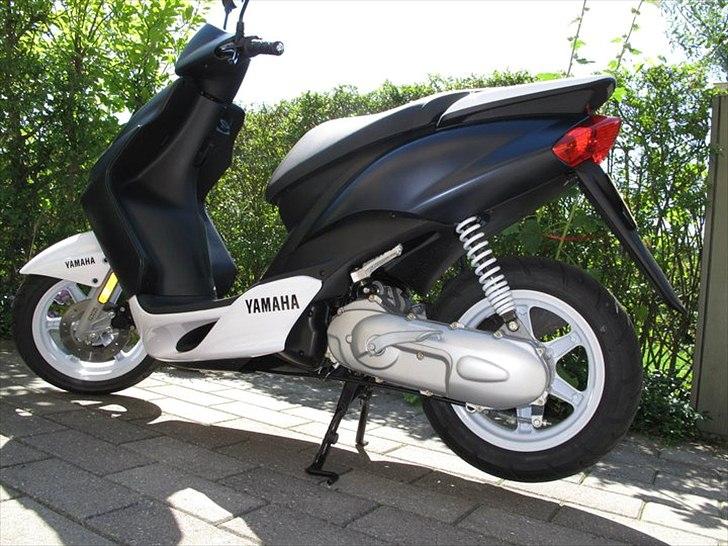 Yamaha jog r  billede 2