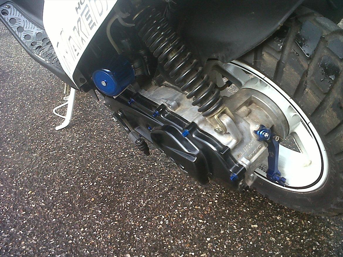 PGO Hot Naked billede 12