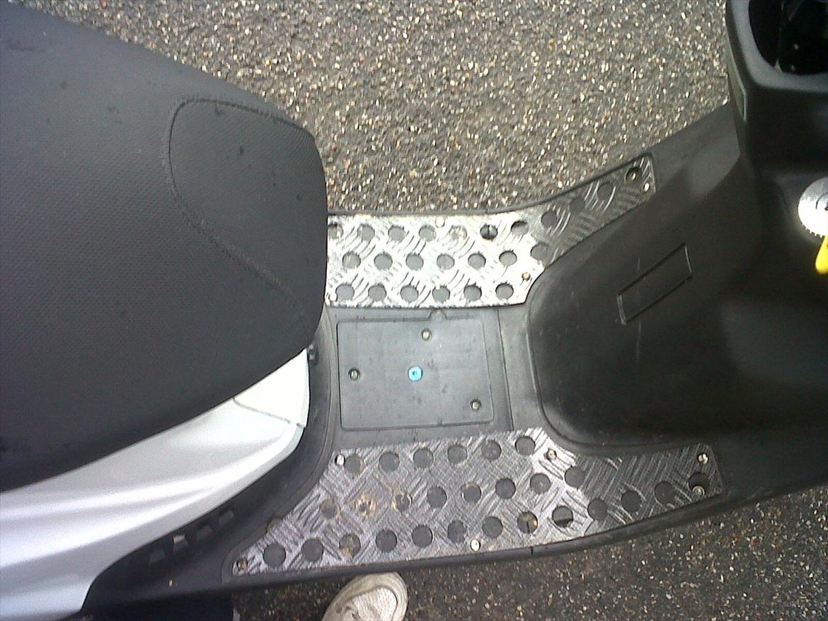 PGO Hot Naked billede 11