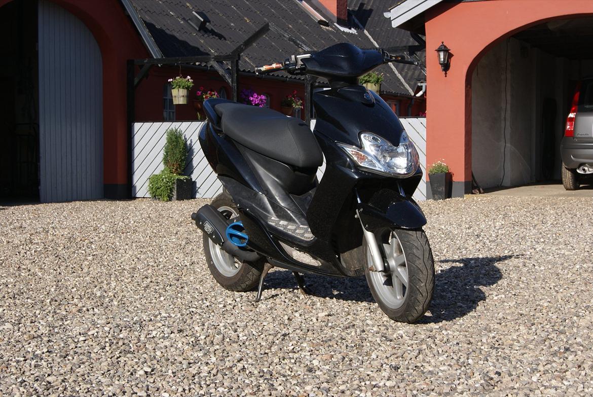 Yamaha Jog R  - Fra i sommers da den havde fået Giannelli Go på.. Der kommer Giannelli Go på igen til sommer. billede 10