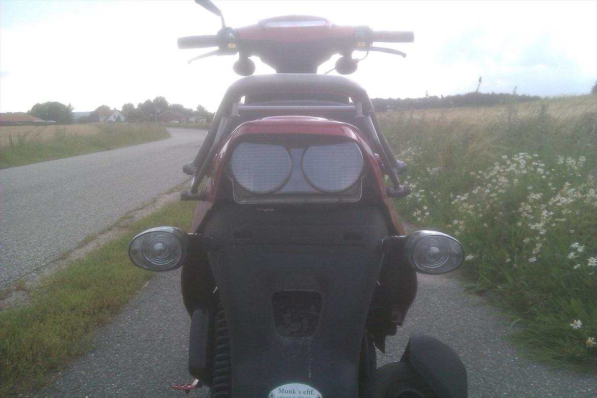 PGO Hot 50 (rød) - bemærk de crom pære ;) billede 11