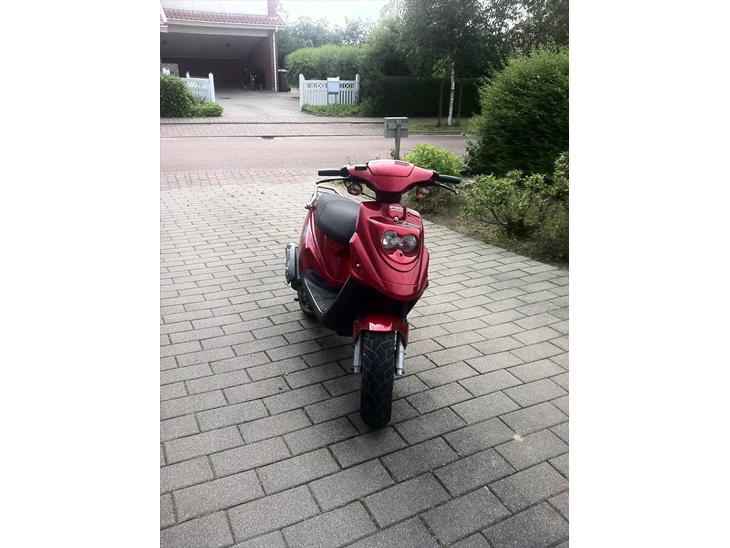 {{currentPhoto.altText}} billede {{currentPhoto.number}}