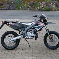 Derbi Senda SM Xtreme.