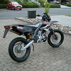 Derbi Senda SM Xtreme.