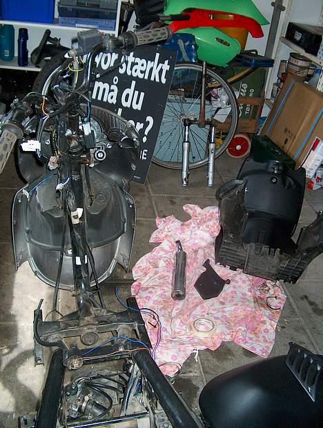 Aprilia Sonic GP - Lidt rod over det hele. billede 6