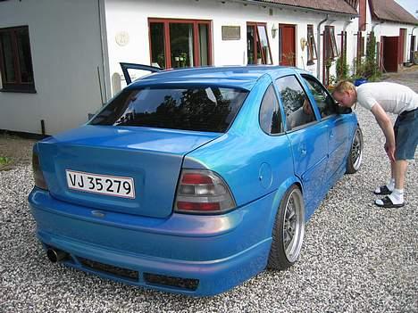 Yamaha jog r projekt auto lak!!! - min vens bil! elsker den farve ekstremt kunne godt tænkge mig en litter a det hehe :P billede 8