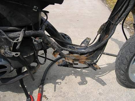 Yamaha jog r projekt auto lak!!! - stellet er totalt grimt men er lavet := billede 10