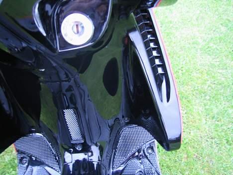 Yamaha Aerox - Solgt - Blank sort inderskjolde og udskæring plus gitter billede 18
