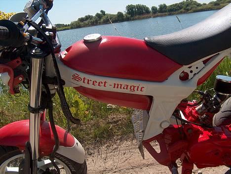 Suzuki *Street Magic* solgt billede 8