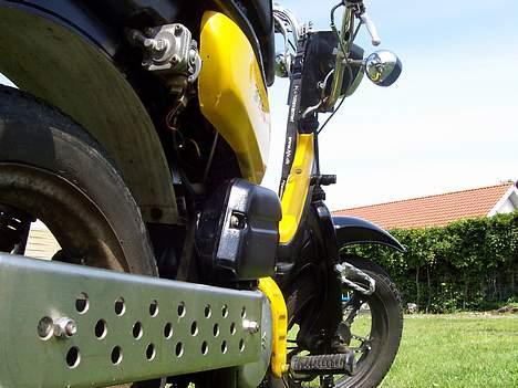 Suzuki FZ50 [ Solgt ] - o.0 mega sejt costom udstødnings skjold >:D billede 4