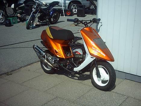 Yamaha Jog Lc Evo II * SOLGT * - Som joggen stod før den blev lavet om :) billede 12