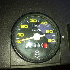 Piaggio Vespa Bravo (solgt)