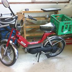 Piaggio Vespa Bravo (solgt)