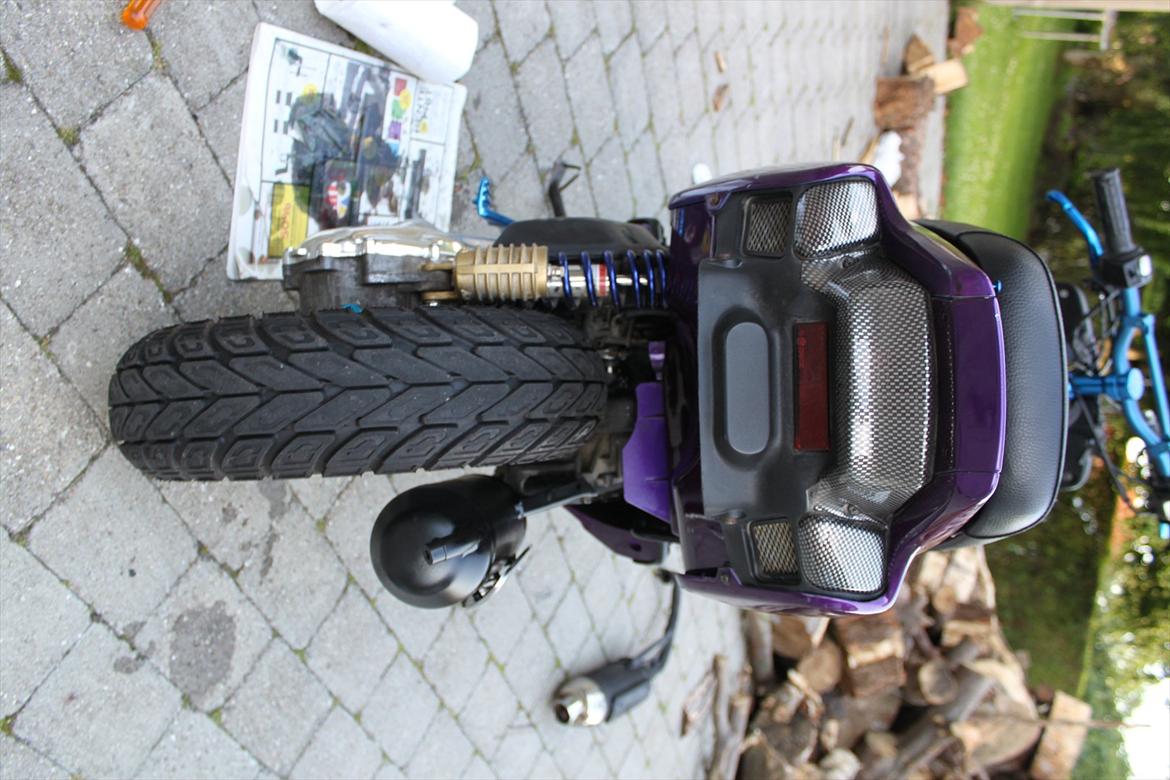 Yamaha Bws NG 'Roxie The Purple Bitch' [TIDLIGERE SCOOTER billede 1