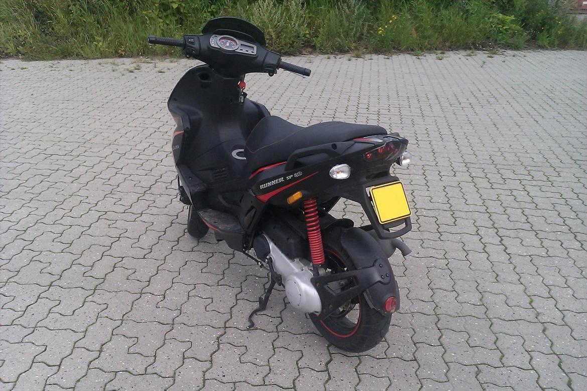 Gilera Runner SP 50 (Totalskadet) billede 4