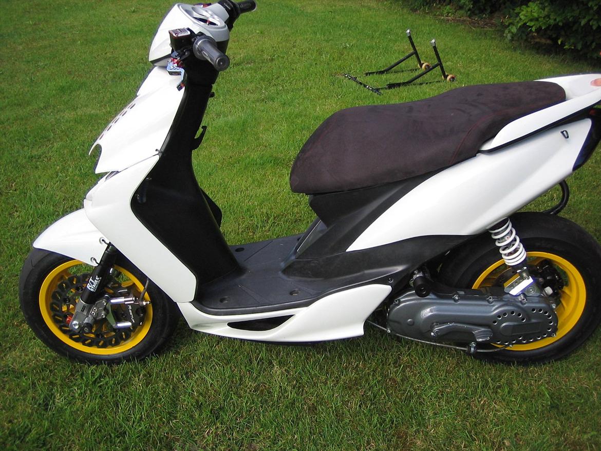 Yamaha Jog RR   bud evt. billede 2