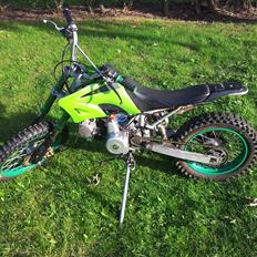 MiniBike Dirtbike/byttet med hot
