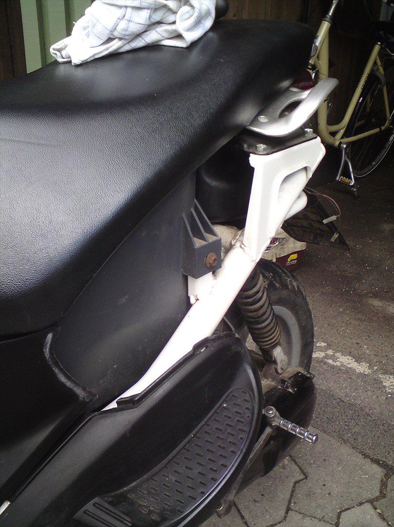 Yamaha neos - ja den har hvidt stel. billede 7