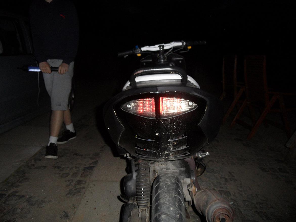 Peugeot Speedfight 2 AC - Tomgang (bremsen ikke trukket) billede 6