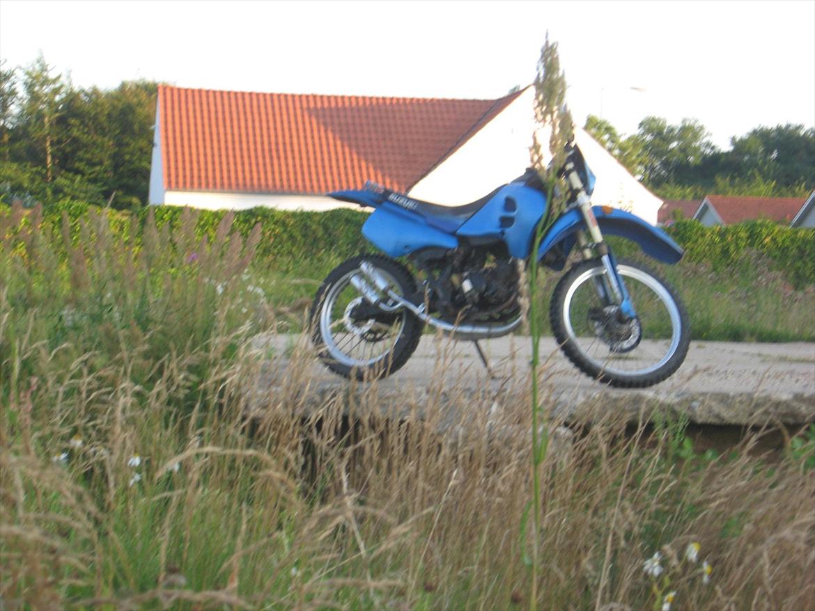 Suzuki RMX (tidl-scooter) billede 2