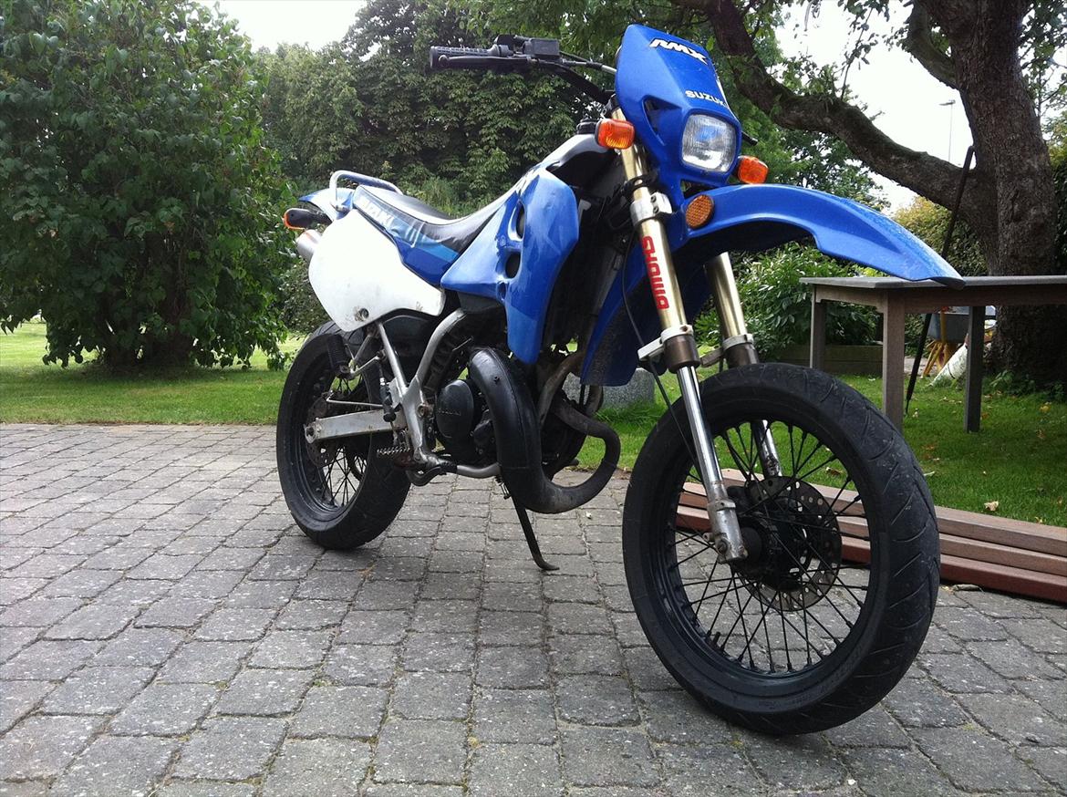 Suzuki Smx/Rmx solgt - Med de nye sutter på billede 1