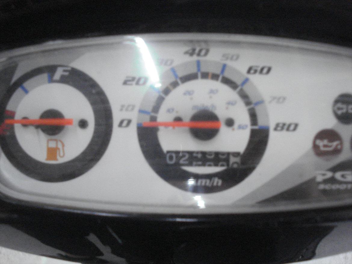 PGO Hot 50 - speedometer ja det er std:) den har gået 2500+ billede 5