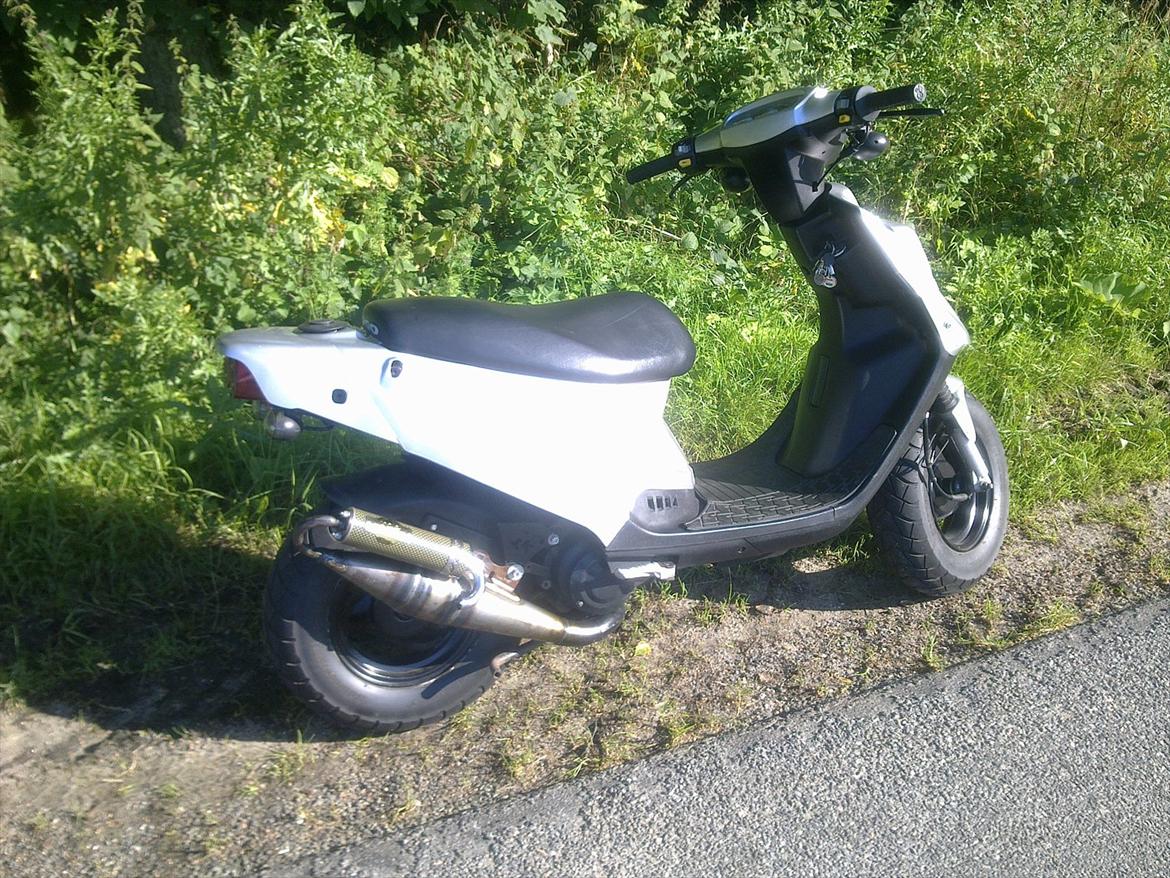 PGO Hot 50 SOLGT - Med en Nardo kører den 100 km/t :) billede 13