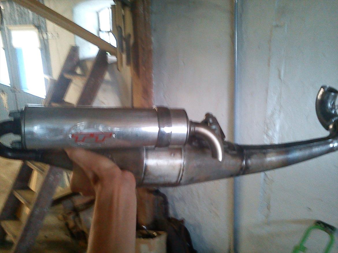 Suzuki Street'R (The Beast) - Her er Leovince TT'et med det større forrør  billede 5